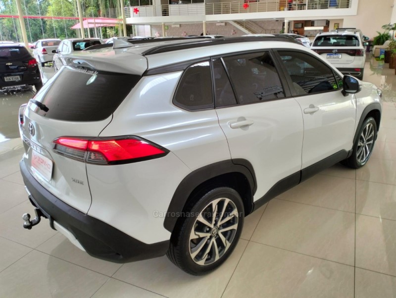 COROLLA 2.0 CROSS XRE 16V FLEX 4P AUTOMÁTICO - 2022 - LAJEADO