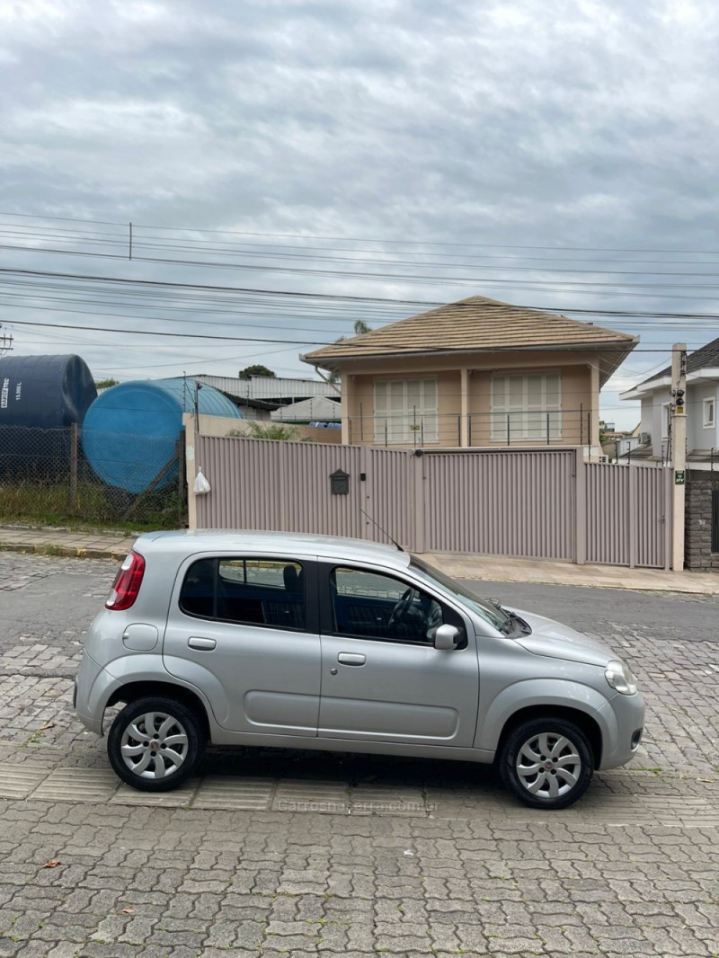 UNO 1.0 EVO VIVACE 8V FLEX 4P MANUAL - 2014 - BENTO GONçALVES