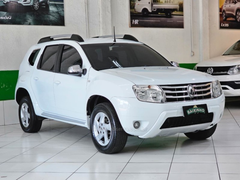 DUSTER 1.6 DYNAMIQUE 4X2 16V FLEX 4P MANUAL - 2015 - SAPUCAIA DO SUL