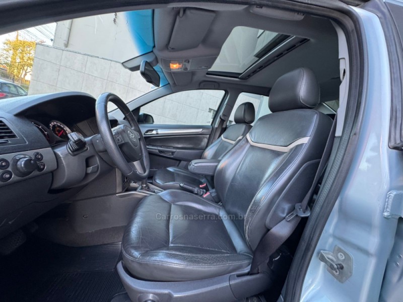 VECTRA 2.0 MPFI ELITE 8V 140CV FLEX 4P AUTOMÁTICO - 2010 - GARIBALDI