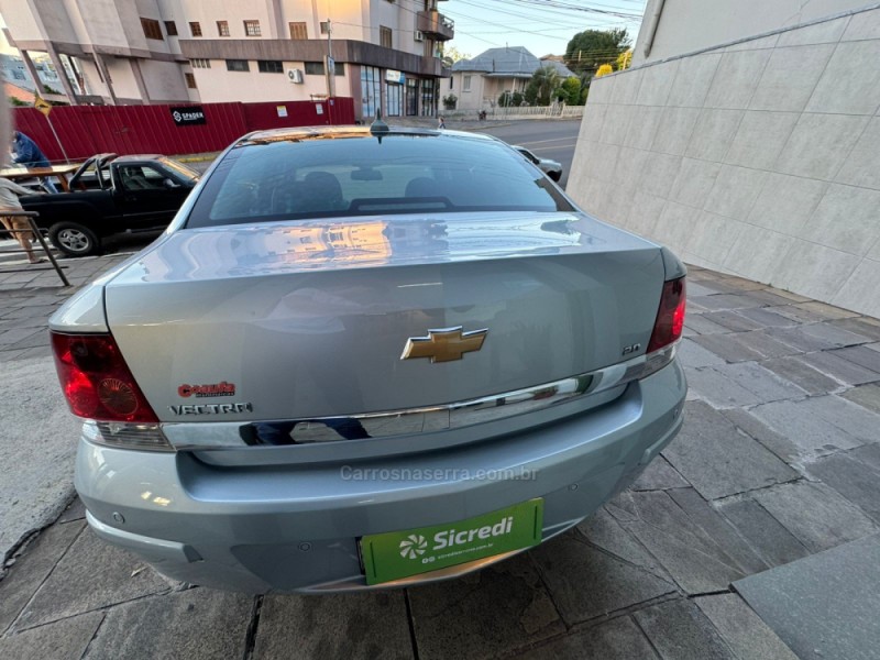 VECTRA 2.0 MPFI ELITE 8V 140CV FLEX 4P AUTOMÁTICO - 2010 - GARIBALDI