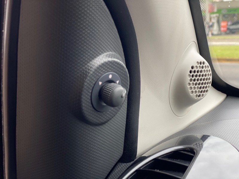 GRAND SIENA 1.4 MPI 8V TETRAFUEL 4P MANUAL - 2015 - CAXIAS DO SUL