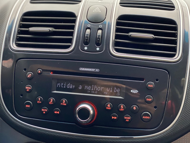 GRAND SIENA 1.4 MPI 8V TETRAFUEL 4P MANUAL - 2015 - CAXIAS DO SUL