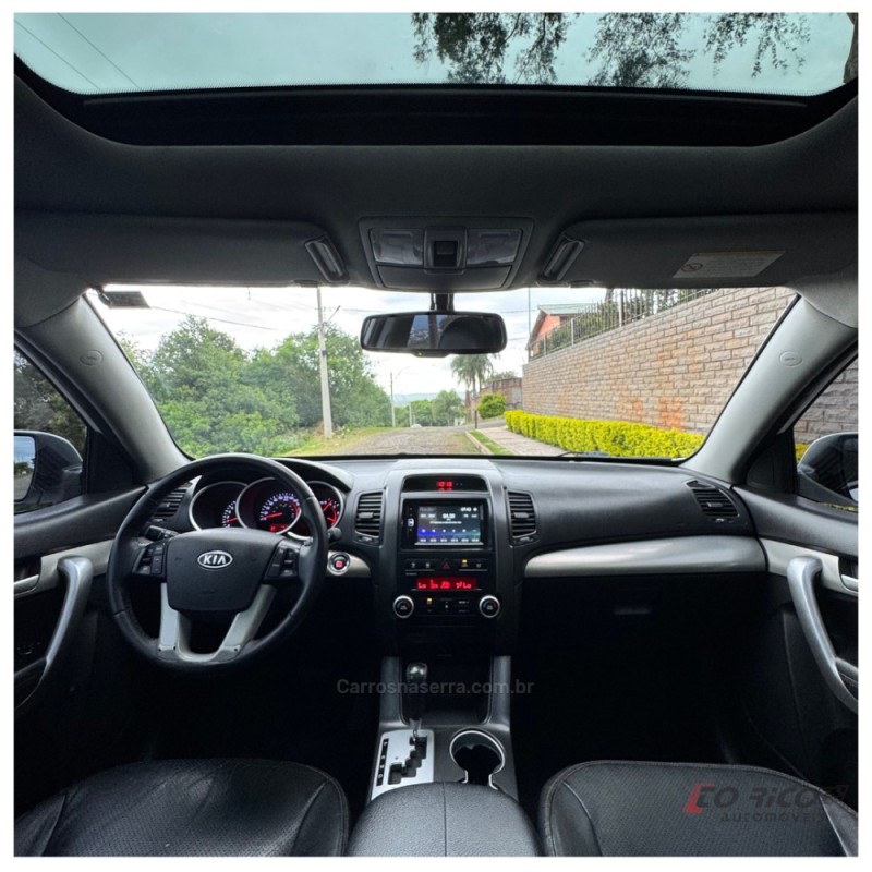 SORENTO 2.4 EX 4X2 16V GASOLINA 4P AUTOMÁTICO - 2012 - CAMPO BOM