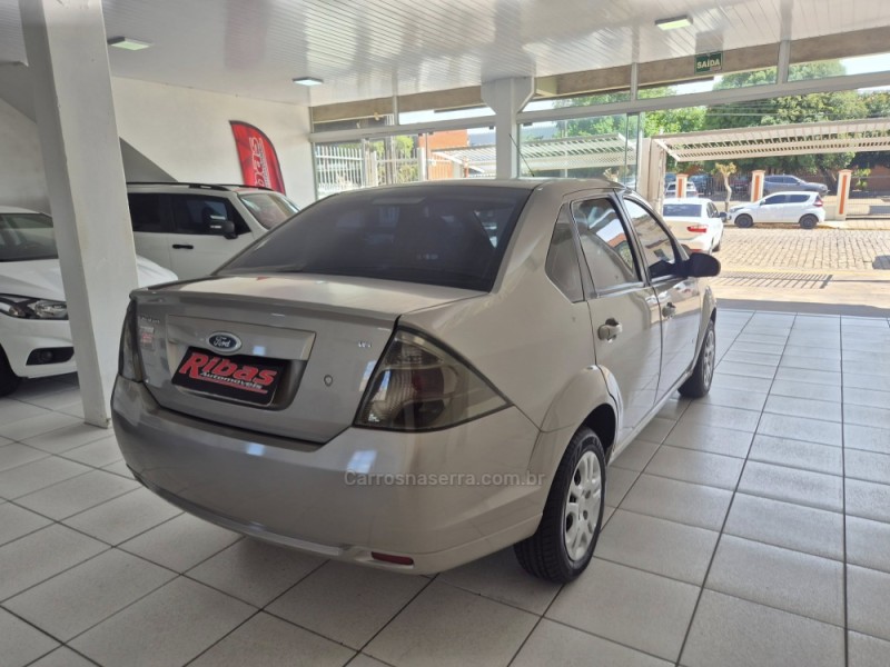 FIESTA 1.6 SE SEDAN 16V FLEX 4P MANUAL - 2013 - NãO-ME-TOQUE