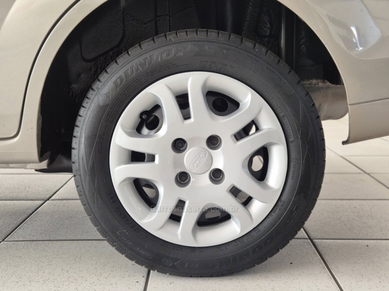 FIESTA 1.6 SE SEDAN 16V FLEX 4P MANUAL - 2013 - NãO-ME-TOQUE