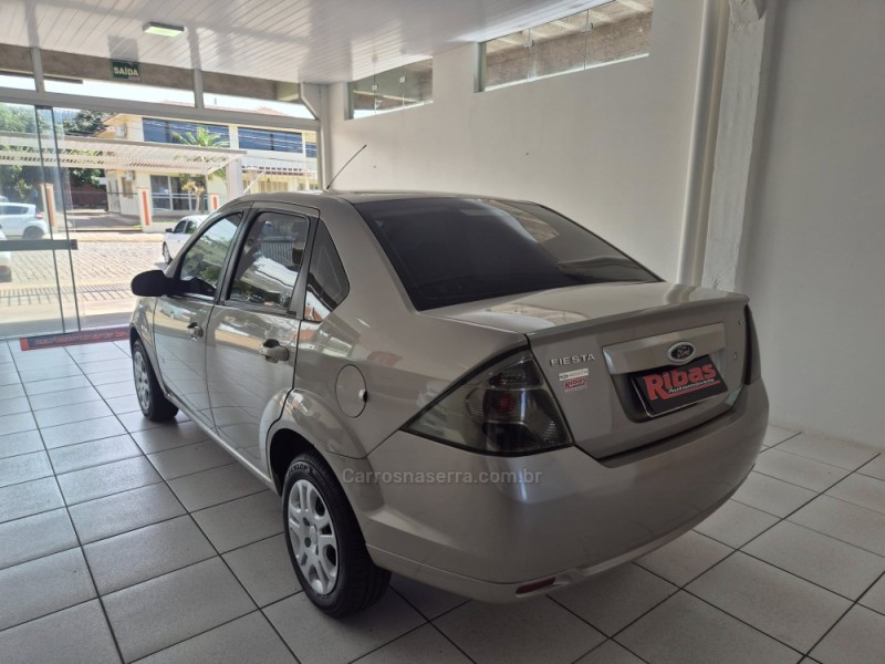 FIESTA 1.6 SE SEDAN 16V FLEX 4P MANUAL - 2013 - NãO-ME-TOQUE