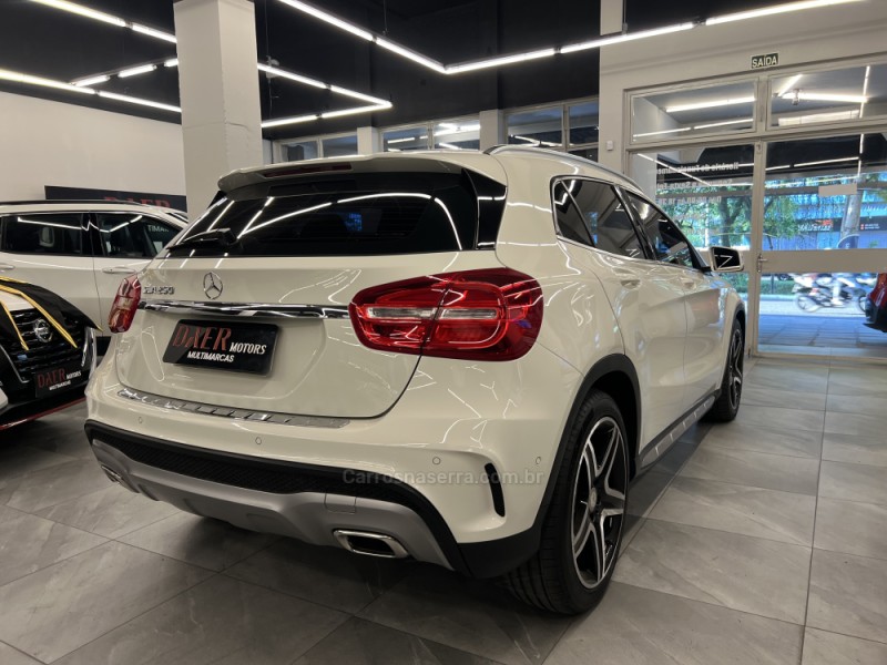 GLA 250 2.0 SPORT 16V TURBO 4X2 4P AUTOMÁTICA - 2015 - NOVO HAMBURGO