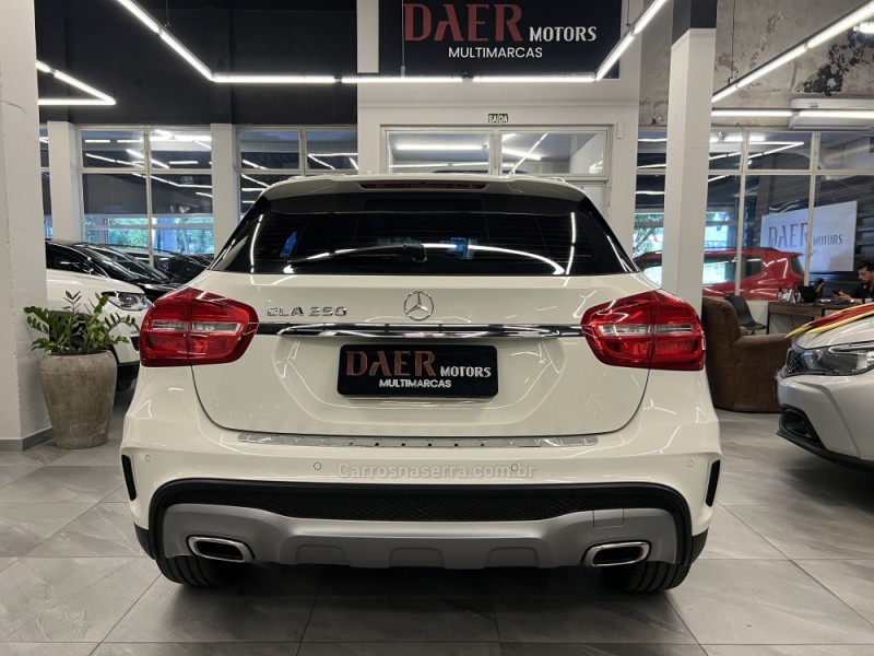 GLA 250 2.0 SPORT 16V TURBO 4X2 4P AUTOMÁTICA - 2015 - NOVO HAMBURGO