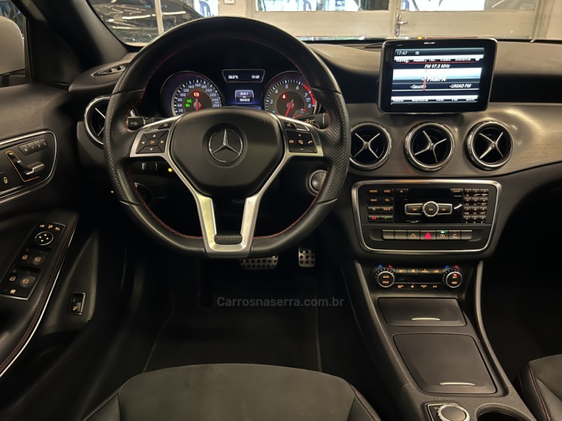 GLA 250 2.0 SPORT 16V TURBO 4X2 4P AUTOMÁTICA - 2015 - NOVO HAMBURGO