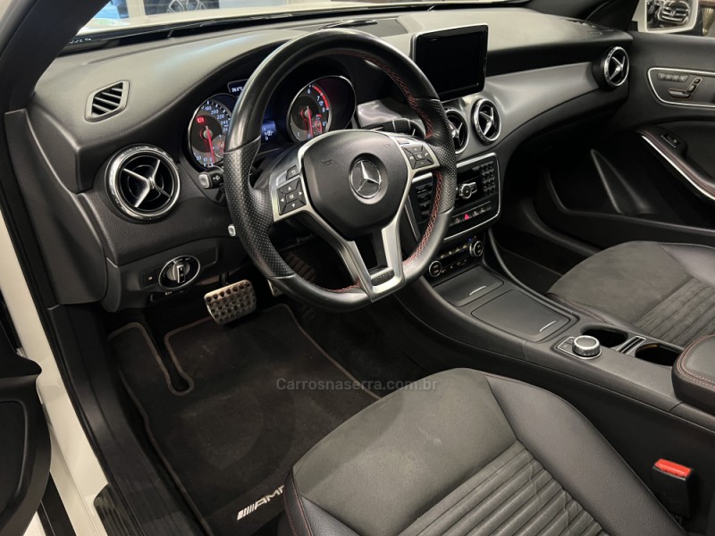 GLA 250 2.0 SPORT 16V TURBO 4X2 4P AUTOMÁTICA - 2015 - NOVO HAMBURGO