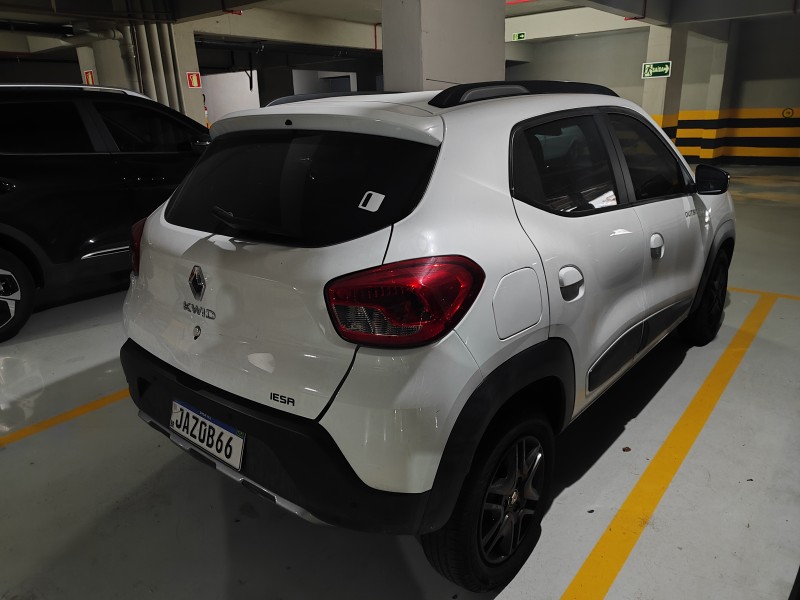 KWID 1.0 12V OUTSIDER FLEX 4P MANUAL - 2022 - FARROUPILHA
