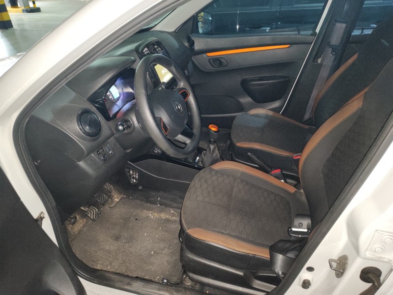 KWID 1.0 12V OUTSIDER FLEX 4P MANUAL - 2022 - FARROUPILHA