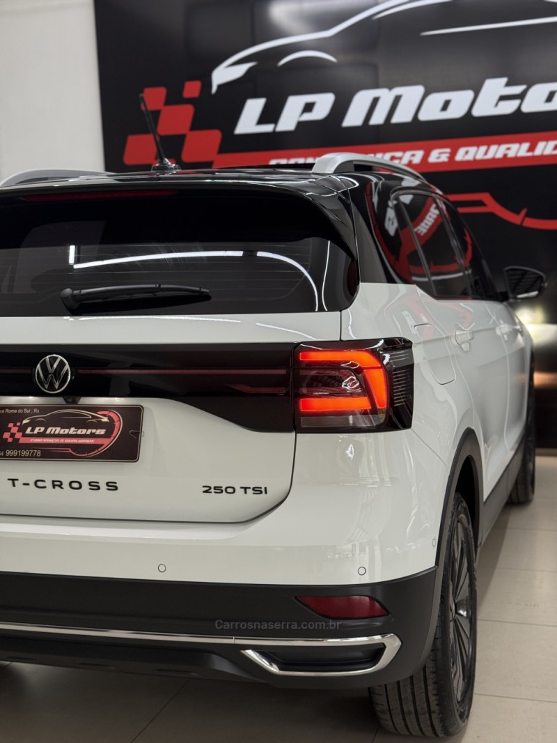 T-CROSS 1.4 HIGHLINE TSI 16V FLEX 4P AUTOMÁTICO - 2024 - FARROUPILHA