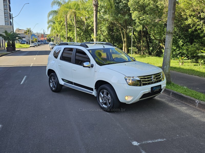 DUSTER 2.0 TECH ROAD 4X2 16V FLEX 4P MANUAL