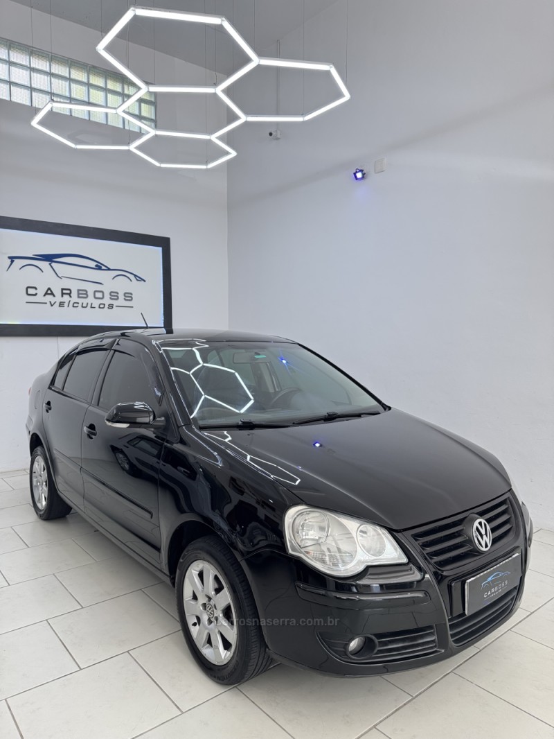 POLO 1.6 MI 8V E-FLEX 4P MANUAL - 2011 - CAXIAS DO SUL