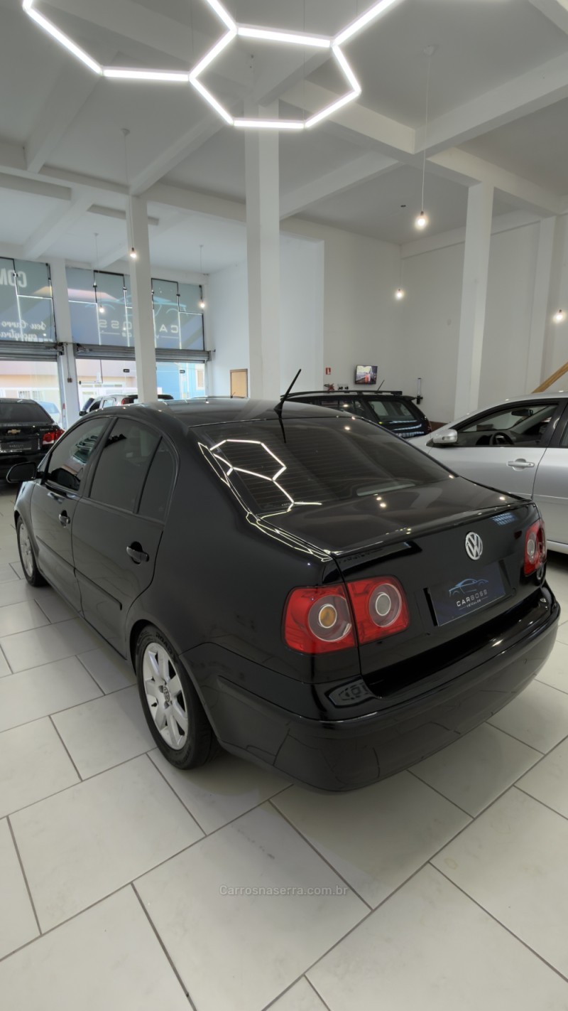 POLO 1.6 MI 8V E-FLEX 4P MANUAL - 2011 - CAXIAS DO SUL