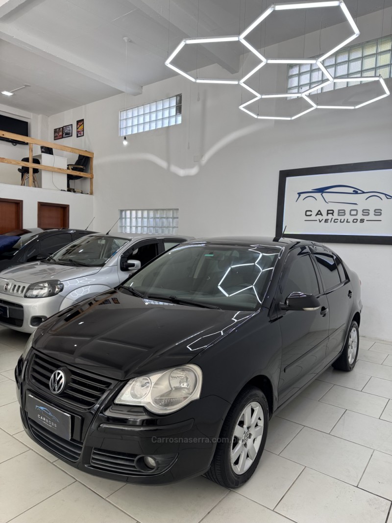 POLO 1.6 MI 8V E-FLEX 4P MANUAL - 2011 - CAXIAS DO SUL