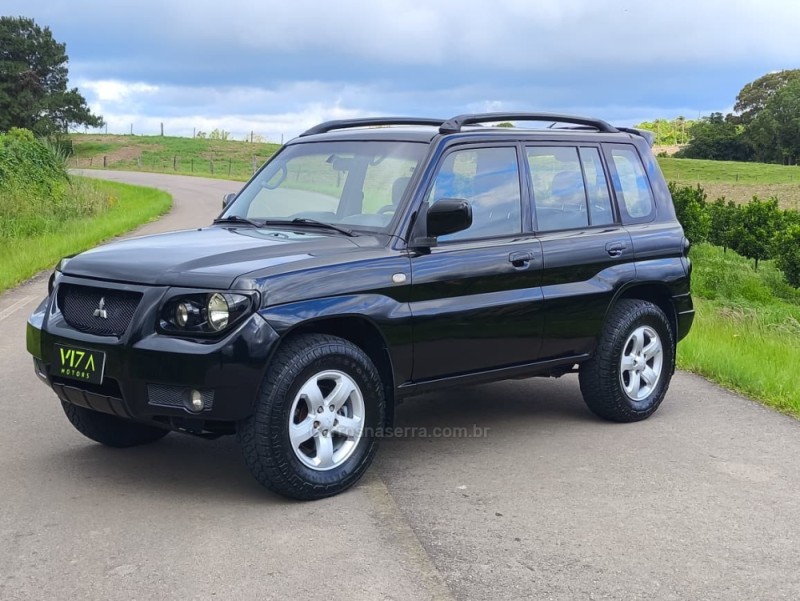 PAJERO TR4 2.0 4X4 16V 133CV FLEX 4P MANUAL - 2008 - CAXIAS DO SUL