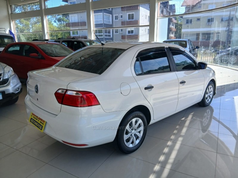 VOYAGE 1.0 MI 8V FLEX 4P MANUAL - 2019 - NOVA PETRóPOLIS