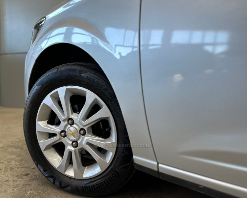 PRISMA 1.4 MPFI LTZ 8V FLEX 4P MANUAL - 2015 - VACARIA