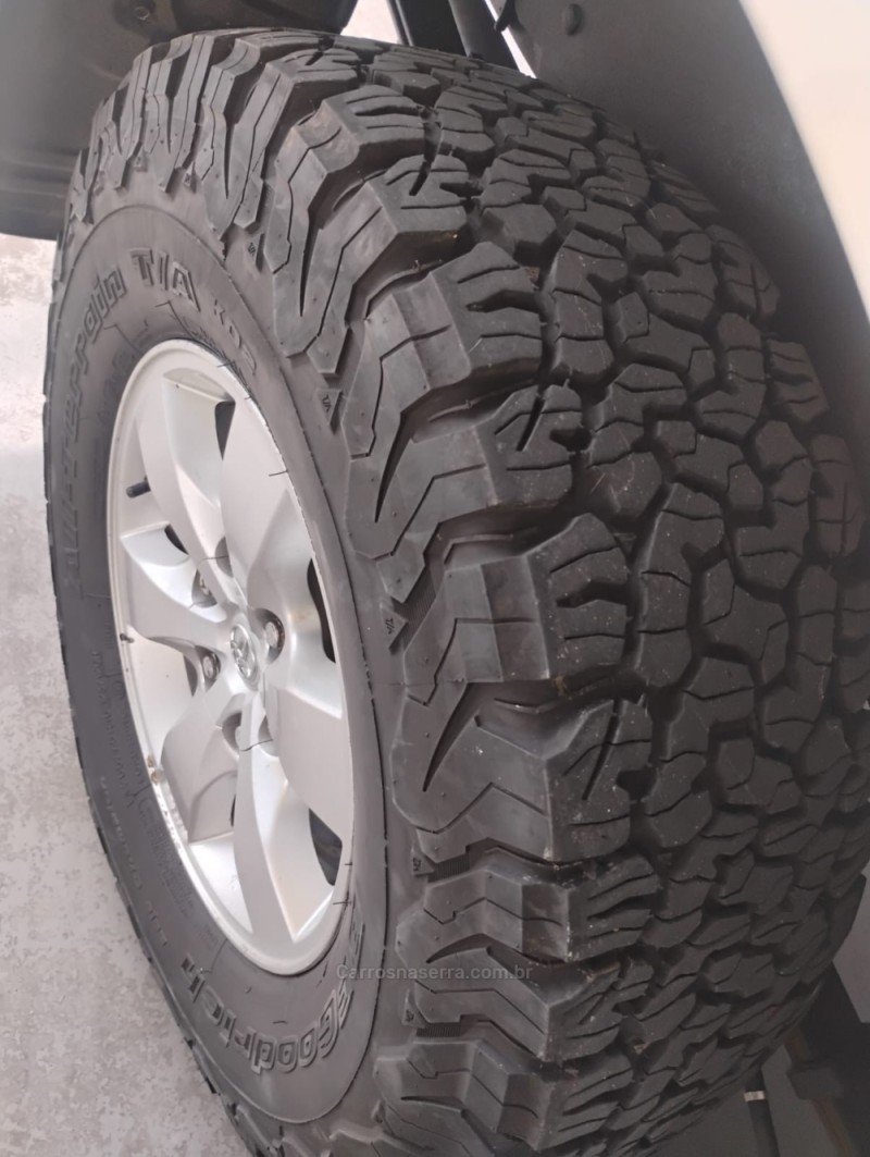 HILUX 3.0 8V SRV 4X4 CD TURBO DIESEL 4P MANUAL - 2015 - CAXIAS DO SUL