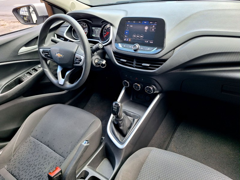 ONIX 1.0 LT PLUS 12V TURBO 4P FLEX MANUAL - 2020 - CAXIAS DO SUL