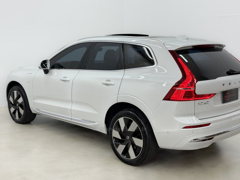 XC60 2.0 T8 ULTIMATE AWD HIBRIDO 4P AUTOMÁTICO - 2024 - CAXIAS DO SUL
