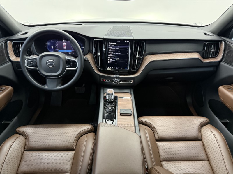 XC60 2.0 T8 ULTIMATE AWD HIBRIDO 4P AUTOMÁTICO - 2024 - CAXIAS DO SUL