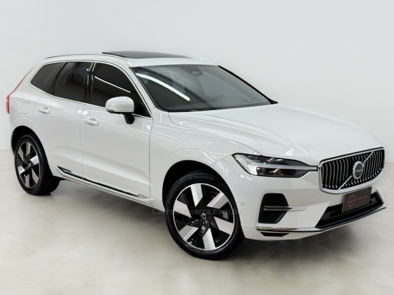 XC60 2.0 T8 ULTIMATE AWD HIBRIDO 4P AUTOMÁTICO - 2024 - CAXIAS DO SUL
