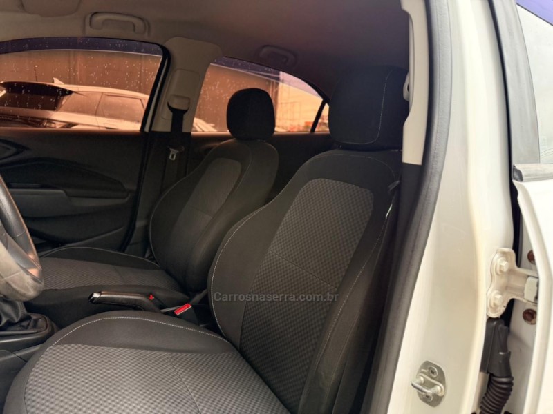 ONIX 1.0 LT 12V FLEX 4P MANUAL - 2017 - TORRES