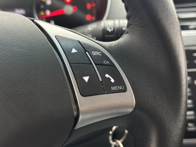 PUNTO 1.6 ESSENCE 16V FLEX 4P MANUAL - 2015 - SANTA CRUZ DO SUL