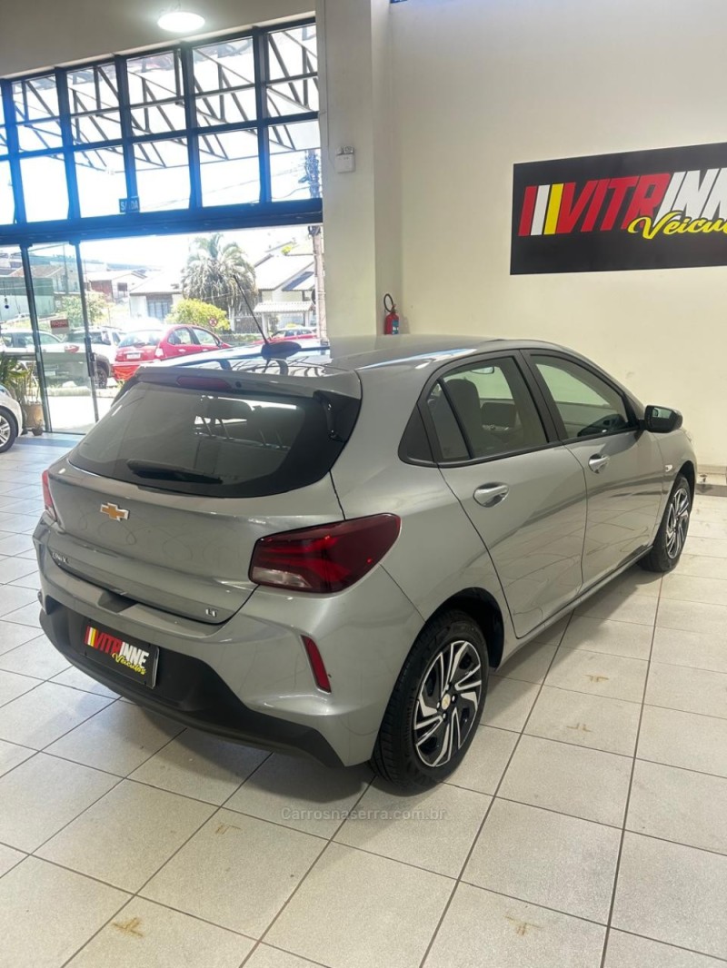 ONIX 1.0 LT 12V FLEX 4P MANUAL - 2025 - CAXIAS DO SUL