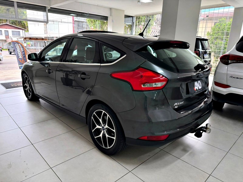 FOCUS 2.0 TITANIUM PLUS HATCH 16V FLEX 4P AUTO - 2016 - CAXIAS DO SUL