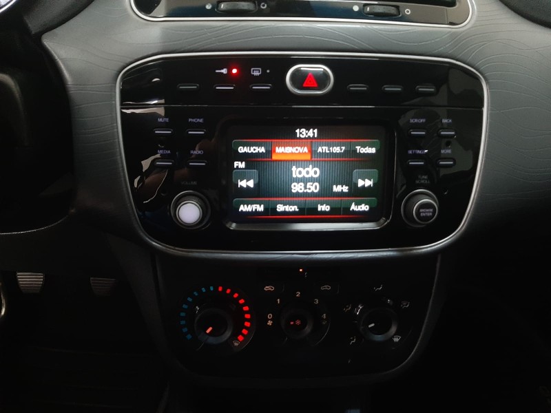 PUNTO 1.6 ESSENCE 16V FLEX 4P MANUAL - 2016 - CAXIAS DO SUL