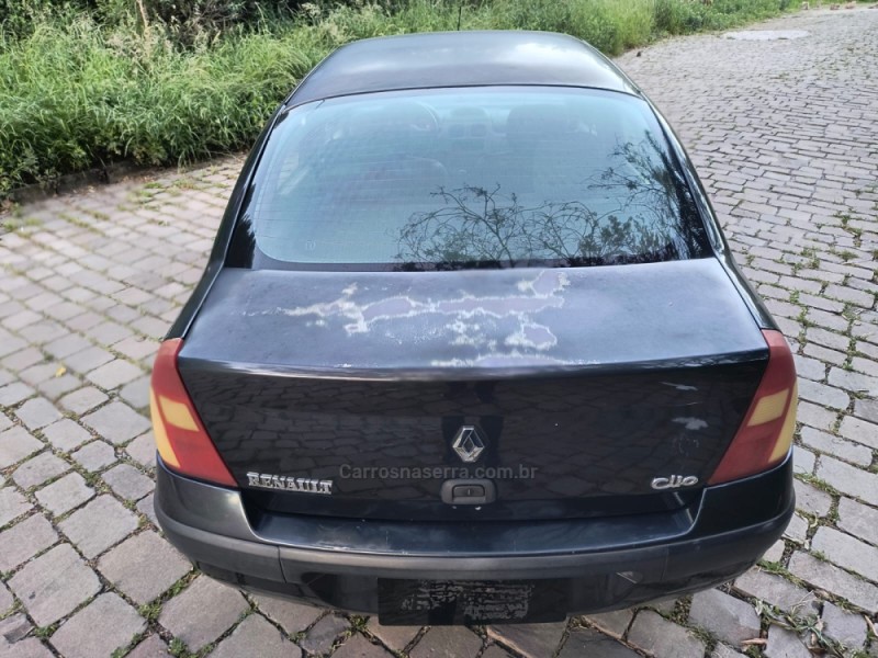 CLIO 1.0 AUTHENTIQUE SEDAN 16V GASOLINA 4P MANUAL - 2005 - CAXIAS DO SUL