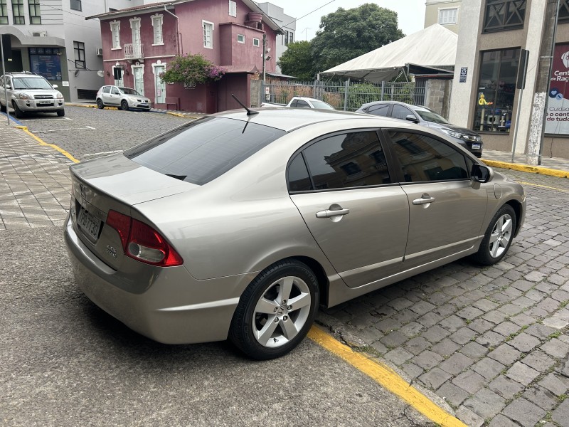 CIVIC 1.8 LXS 16V FLEX 4P MANUAL - 2008 - GARIBALDI