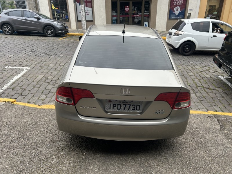 CIVIC 1.8 LXS 16V FLEX 4P MANUAL - 2008 - GARIBALDI