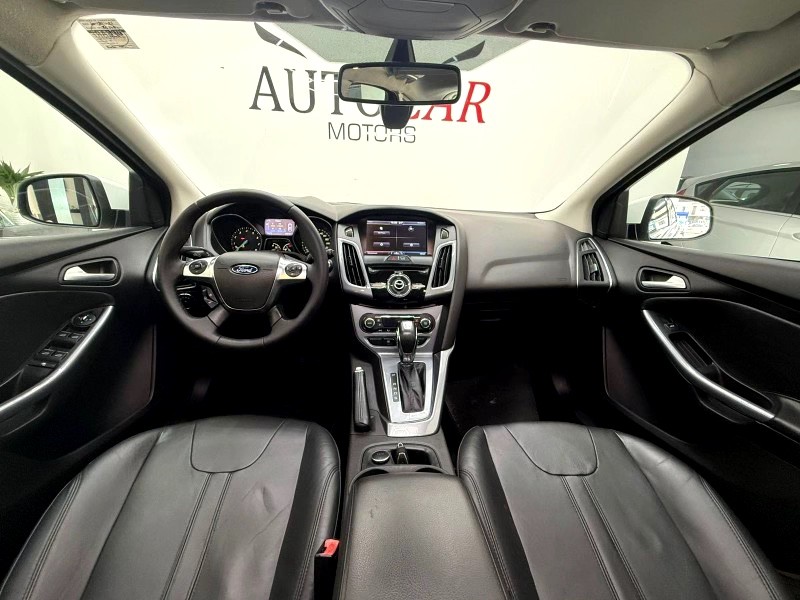 FOCUS 2.0 TITANIUM PLUS 16V FLEX 4P AUTOMÁTICO - 2014 - CAXIAS DO SUL