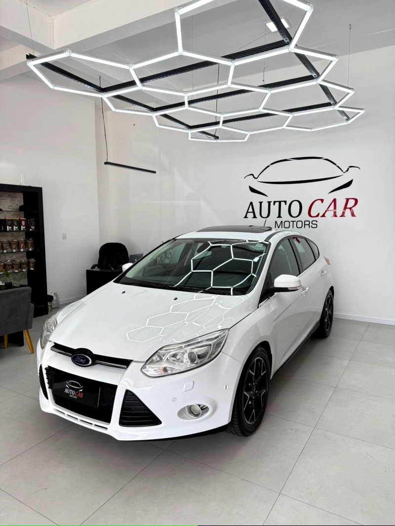 FOCUS 2.0 TITANIUM PLUS 16V FLEX 4P AUTOMÁTICO - 2014 - CAXIAS DO SUL