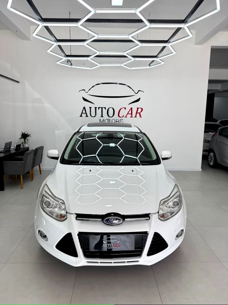 FOCUS 2.0 TITANIUM PLUS 16V FLEX 4P AUTOMÁTICO - 2014 - CAXIAS DO SUL