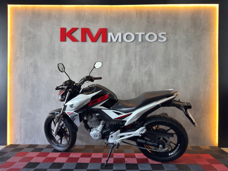 CB 250F TWISTER CBS - 2019 - PORTãO