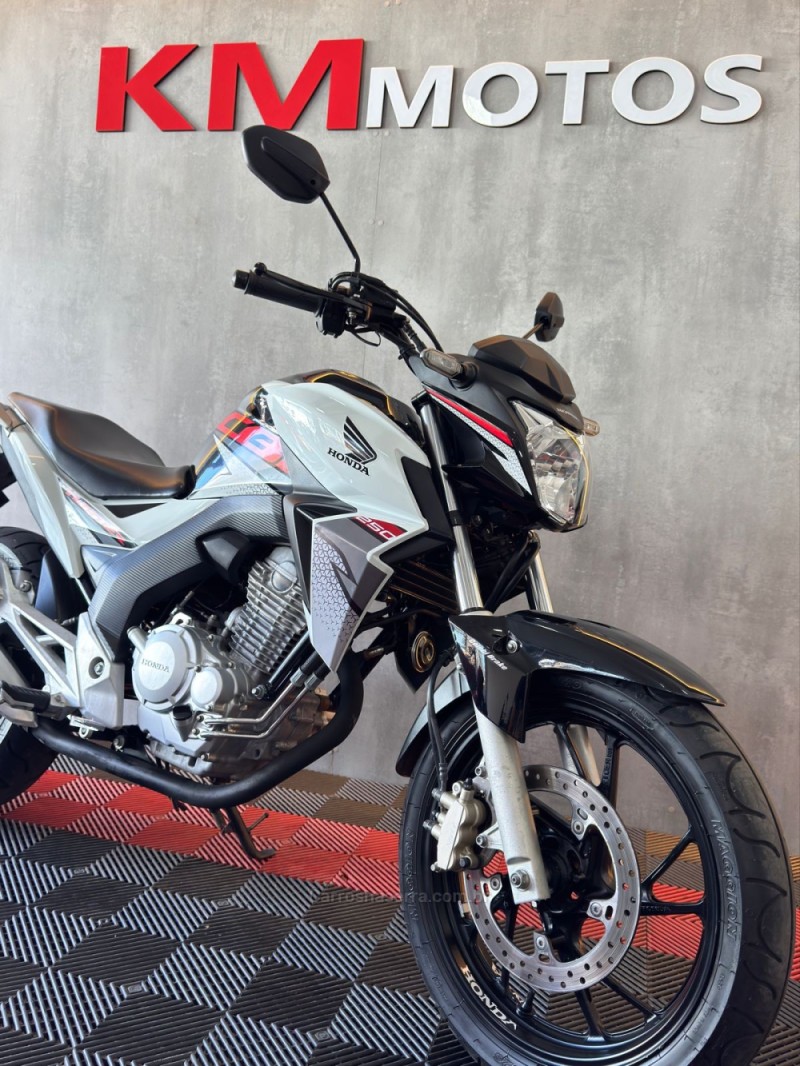 CB 250F TWISTER CBS - 2019 - PORTãO