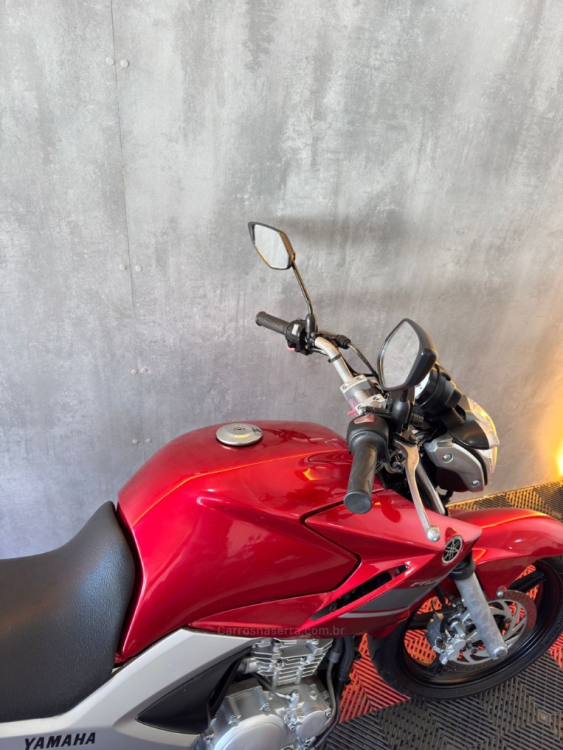 FAZER YS 250 BLUEFLEX - 2014 - PORTãO