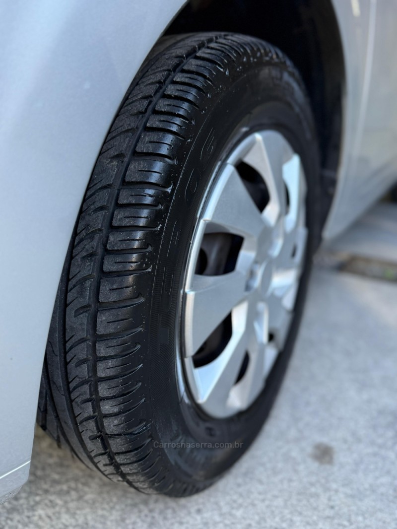 ONIX 1.0 LT 12V FLEX 4P MANUAL - 2015 - CAXIAS DO SUL