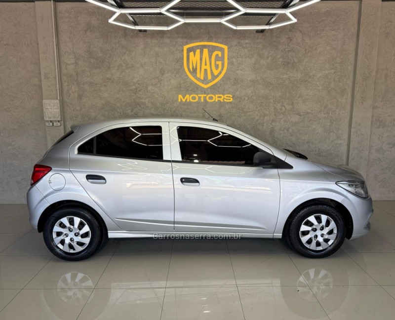 ONIX 1.0 LT 12V FLEX 4P MANUAL - 2015 - CAXIAS DO SUL