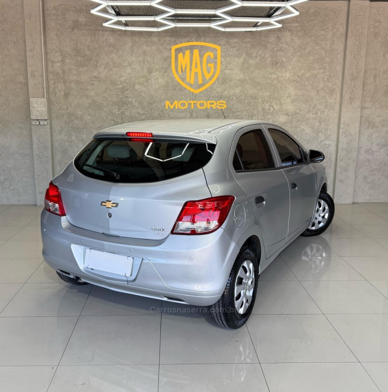 ONIX 1.0 LT 12V FLEX 4P MANUAL - 2015 - CAXIAS DO SUL