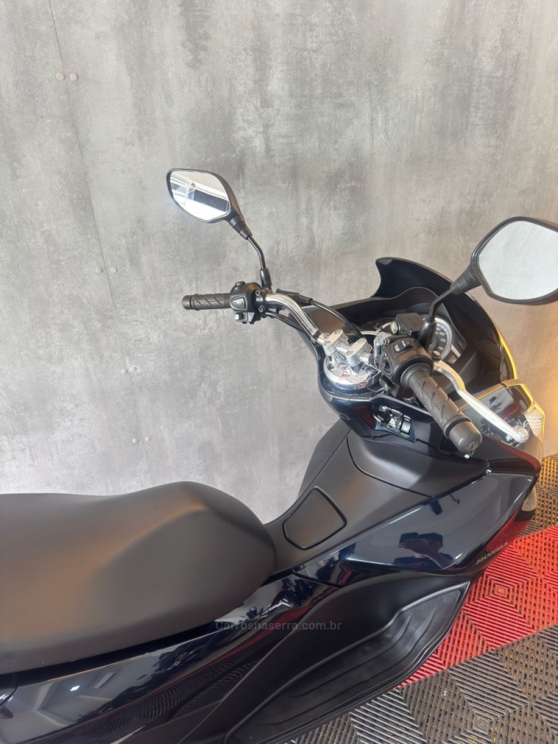 PCX 150 - 2018 - PORTãO