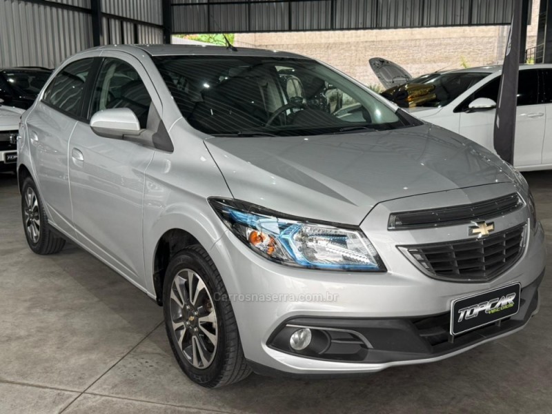 ONIX 1.4 MPFI LTZ 8V FLEX 4P MANUAL - 2015 - CAMPO BOM