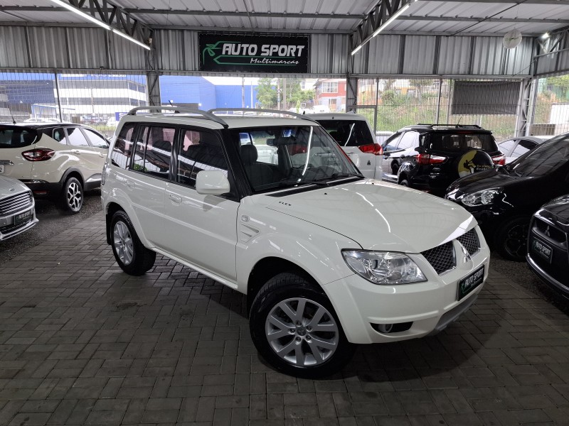 PAJERO TR4 2.0 4X4 16V 140CV FLEX 4P MANUAL - 2010 - CAXIAS DO SUL